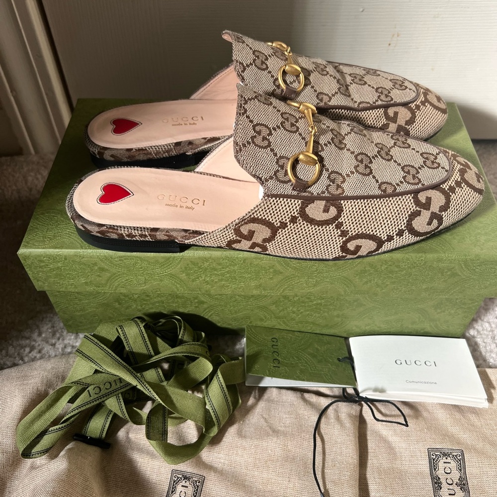 Women’s Jumbo GG PRINCETOWN SLIPPERS SIZE 39 (US 9)